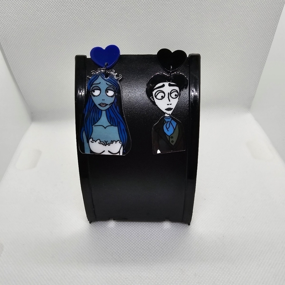 The Corpse Bride Handmade Hypoallergenic Stud‎ Earrings! Black / Blue Hearts